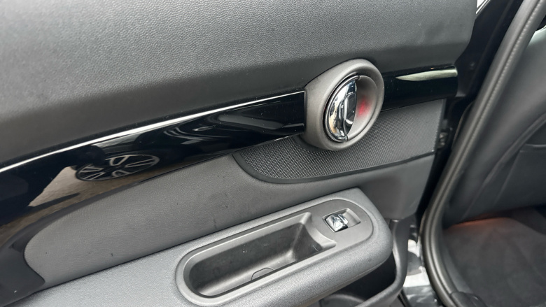 MINI Clubman 2.0 Cooper S Sport 6dr Auto [Comfort/Nav+ Pack] Petrol Estate